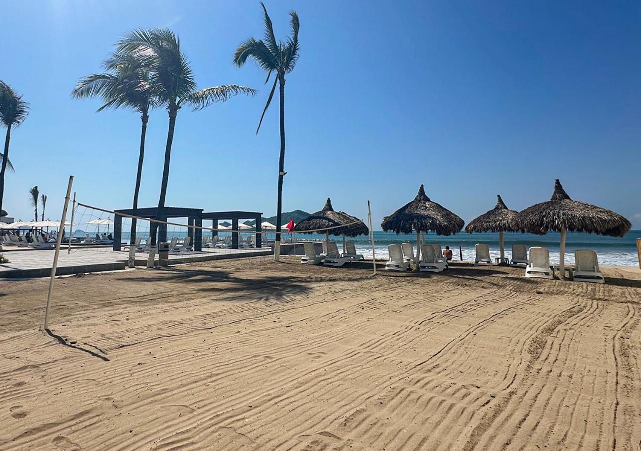 The Palms Resort Of マサトラン エクステリア 写真